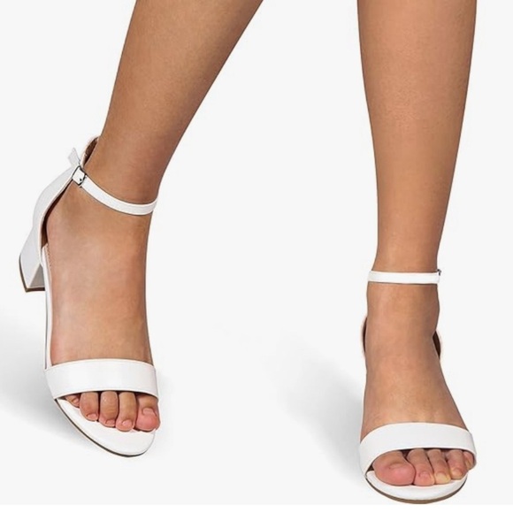 Steve Madden Shoes Women Block Heel Ankle Strap Low Heel Pump Sandals Size 9 New - Picture 3 of 10